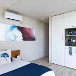 Rooftop Pool Paradise With Jungle Views