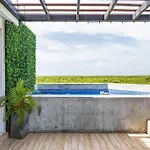 Designer Penthouse - Rooftop Pool & Jungle View Apartamento Tulum