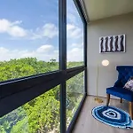 Designer Penthouse - Rooftop Pool & Jungle View Apartamento *