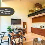 Jungle Luxury Stay Pools, Gym & More