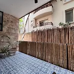 Luxe 3Br Stay - Private Terrace, Pool & Vibes