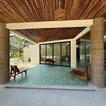 Botanics By Endemico Los Laureles