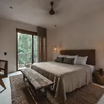 Boho Organic 3br Villa, Gated Community, Rooftop