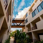 Luxury 2 Story Penthouse La Veleta 3Br Jacuzzi