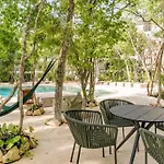 Anana Yaaxlum 401 N Tulum