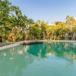 Anana Yaaxlum 401 N Tulum
