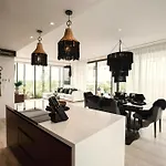 Luxury 2Br Ph Pools, Coworking & Close To Beach