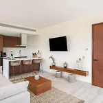 Temple Paradise Luxury 6 Min From