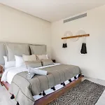 Temple Paradise Luxury 6 Min From *