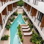 Spacious Penthouse With Pool Apartamento *