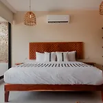 Xamira Nomad Oasis Apartahotel
