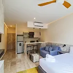 Bora Near & Town Free Club Tulum