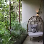 Lujo, Paz Y Naturaleza En Mistiq Temple *