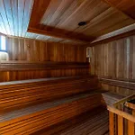 Luxury Gym Jacuzzi Wifi Starlink Apartment