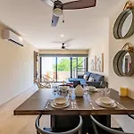 Apartment Luxury Gym Jacuzzi Wifi Starlink