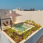 Luxury Gym Jacuzzi Wifi Starlink