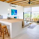 Saasil Penthouse Rooftop Pool