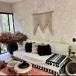 Boho Beautiful Special Fee For Bardo Daypass *