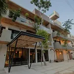 New Large Luxurious 1 Bedroom, 1 Bathroom Apartment In Tulum