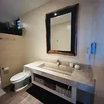 New Large Luxurious 1 Bedroom, 1 Bathroom In Tulum