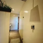 Apartamento New Large Luxurious 1 Bedroom, 1 Bathroom In