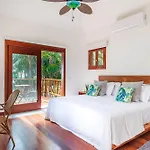 Casa Nah Balam. Very Private. A Perfect Get Away! Chunyaxché