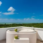 Casa Nah Balam. Very Private. A Perfect Get Away! *