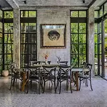 Art Design Loft With Pool, Big Gym, Spa, Hot Tub