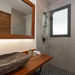 Villa Asana Leaf