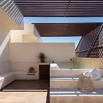 Villa Asana Leaf *