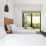 Villa Asana Leaf *