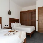 Villa Asana Leaf