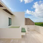 Maria 415 Ph * Tulum