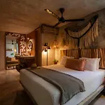 Casa Coyote Hotel 3*