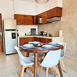 Mi Apartahotel