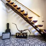 Escarabajo Rojo La Casa Principal