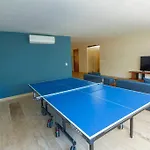 Fabulous 2Bd, Rooftop Pool, Cinema, Sauna, Gym