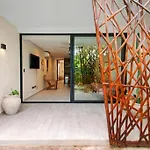 Condominio De Lujo En Tulum Con Jacuzzi Privado