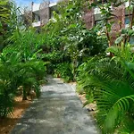 Condominio De Lujo En Tulum Con Jacuzzi Privado