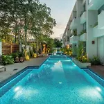 Nhoa 205a Lux 2br Pool View In Aldea Zama *