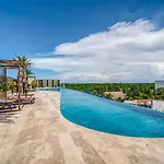 Sunrise Studio With Fast-Wifi, Rooftop Pool, Spa