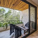Deluxe 6br Double Penthouse With 2 Private Roof Pools Apartment