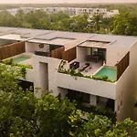 Deluxe 6Br Double Penthouse With 2 Private Roof Pools