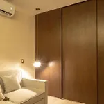 Stylish Retreat For 6, Near Everything