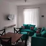 Departamento Con Vista A Alberca, Aldea Apartamento *