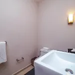 Holiday home Luxury House With Rooftop And Jacuzzi