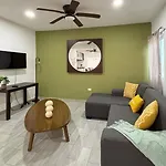 Villa A Like A Local House - Casa Encuentro