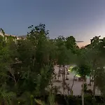Oasis Yaaxlum