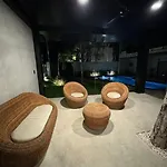 Jungle Ph Private Rooftop & Plunge Pool Ac Wifi