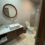 Jungle Ph Private Rooftop & Plunge Pool Ac Wifi *